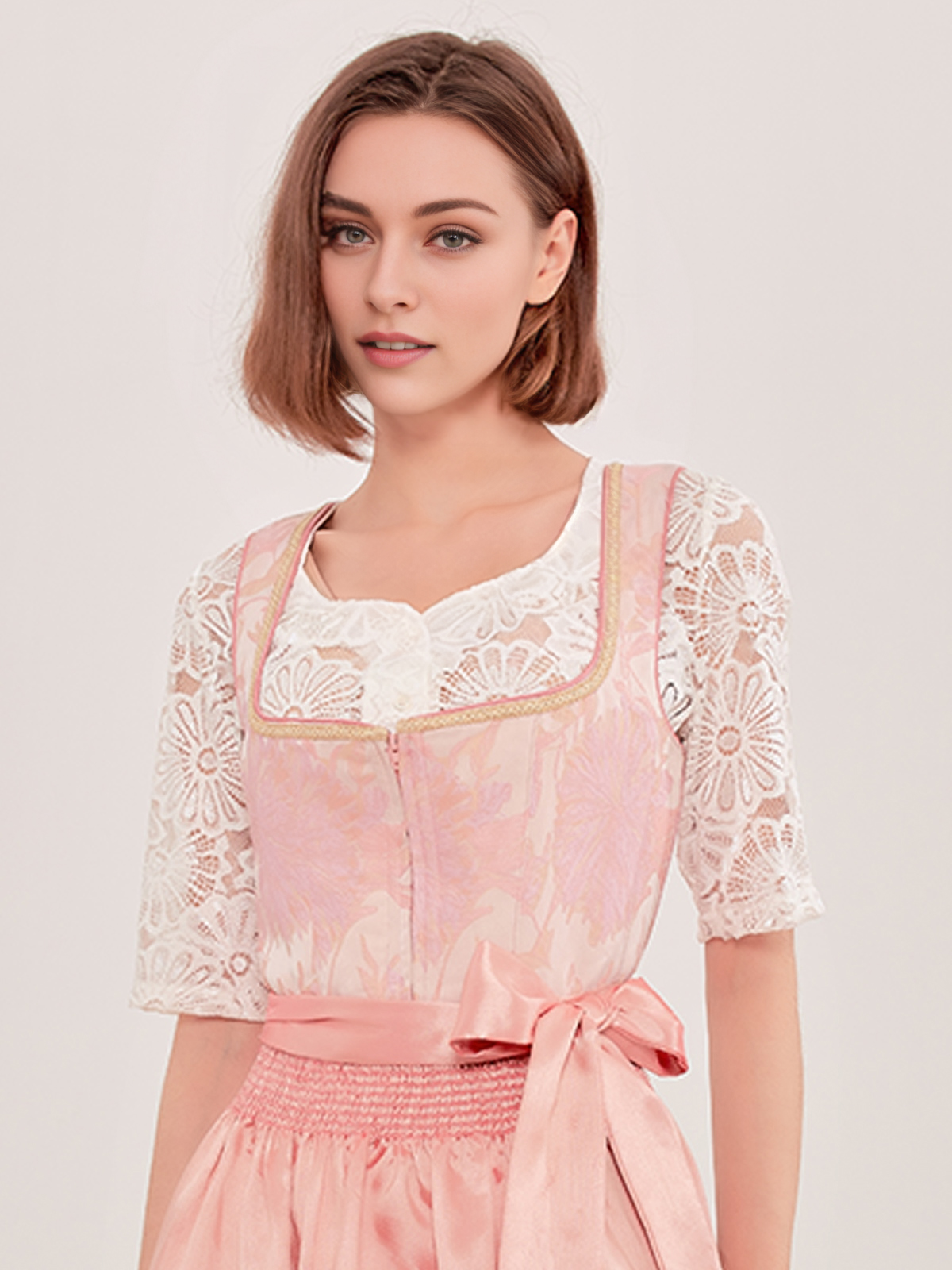 Modernes Dirndl in Rosa und Grün