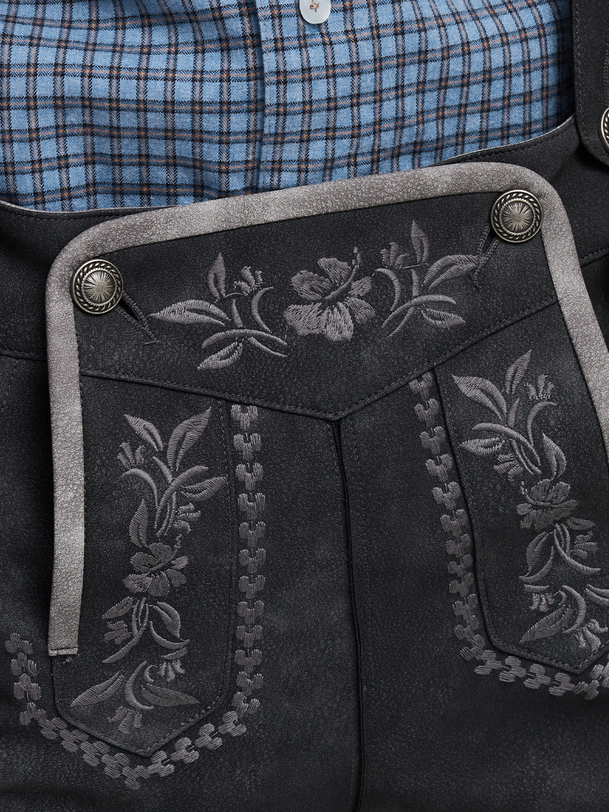 Graues Lederhosen-Outfit mit modernem Schnitt