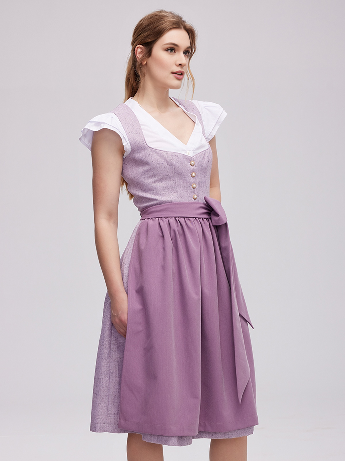 Altes Dirndl in Lila