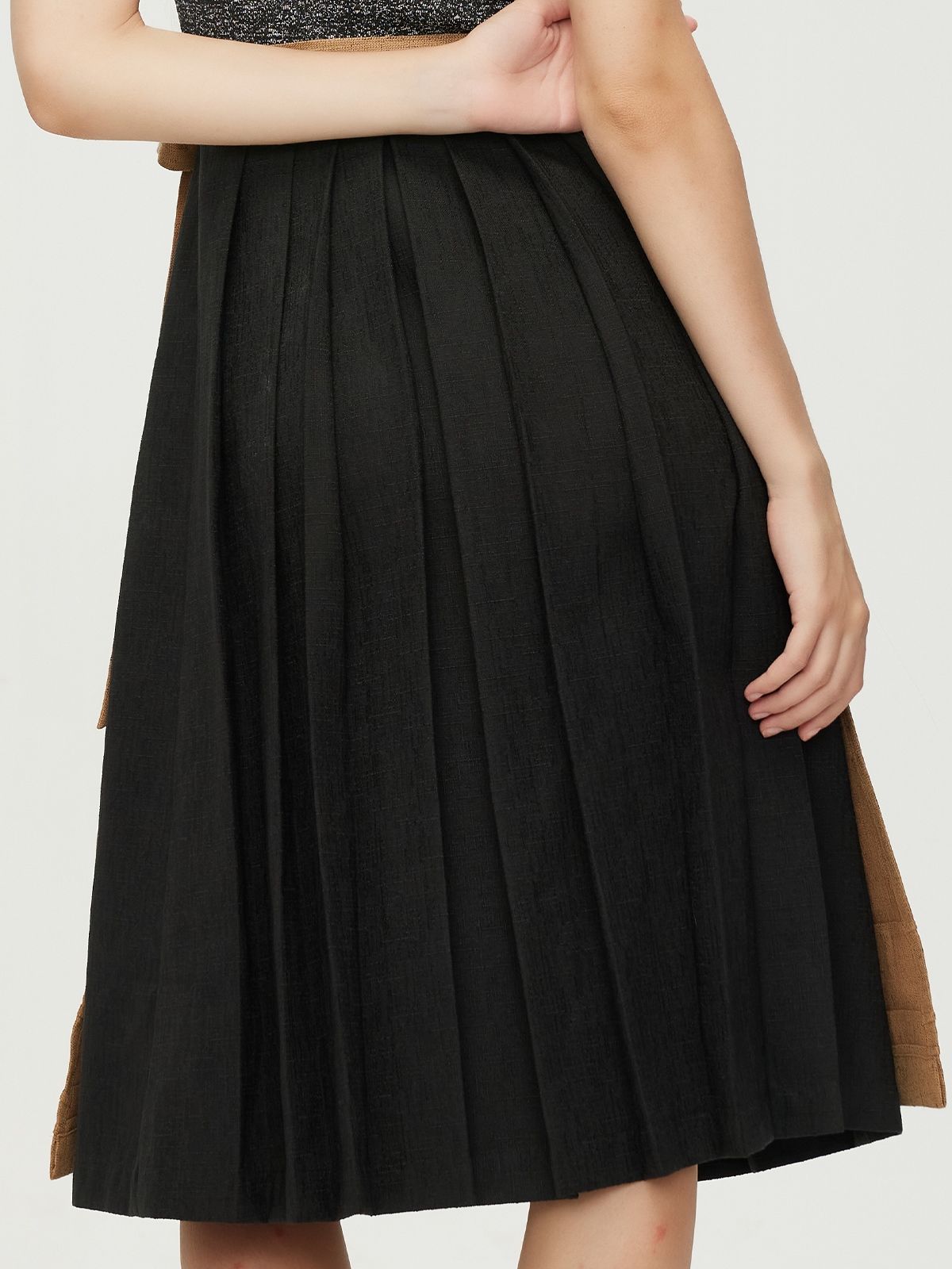 Elegantes Dirndl in Schwarz
