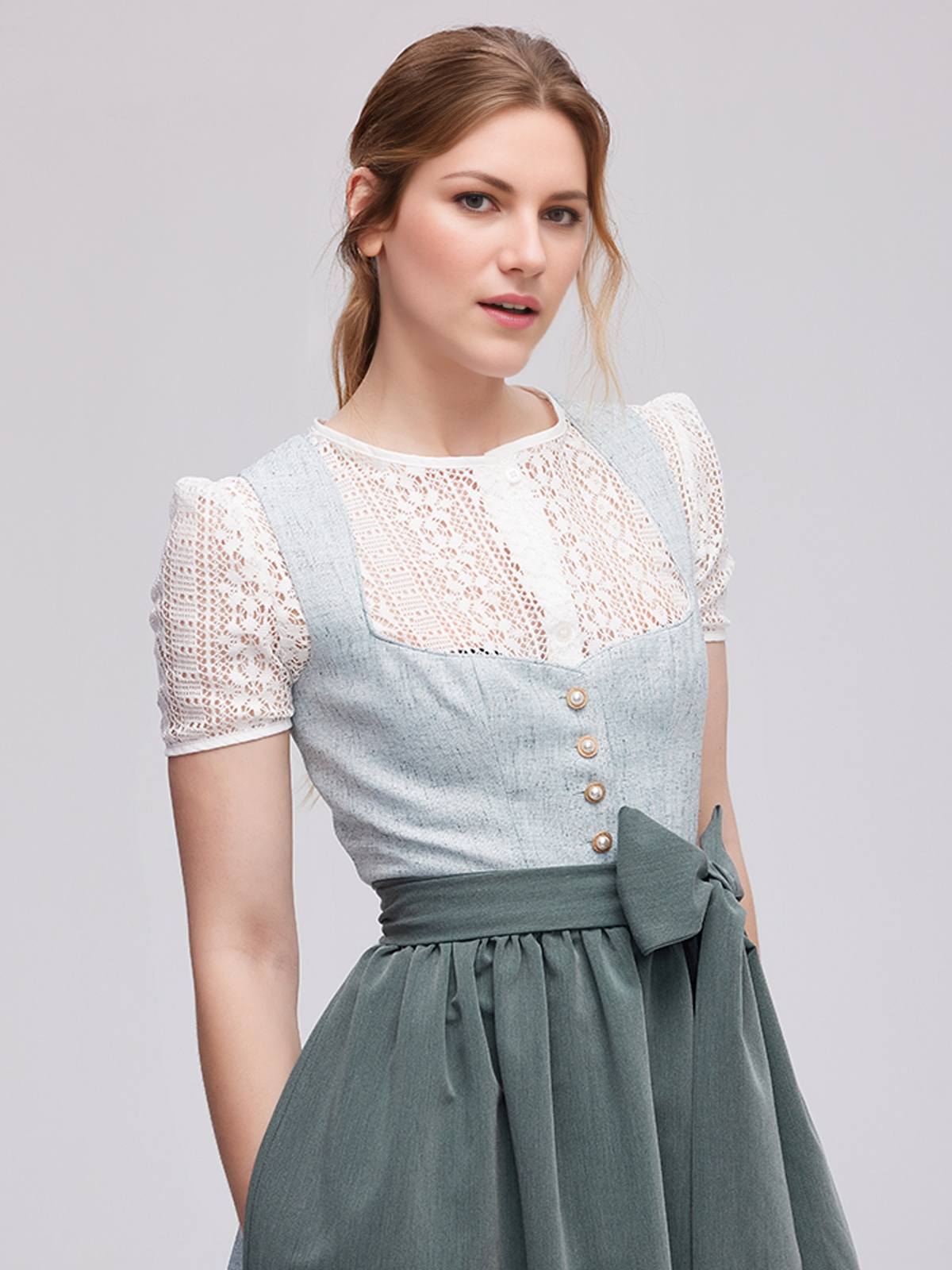 Dirndl in Grün – modern und stilvoll