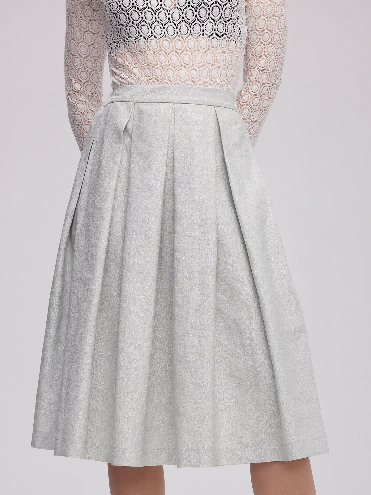 Dirndl aus Samt in Grün