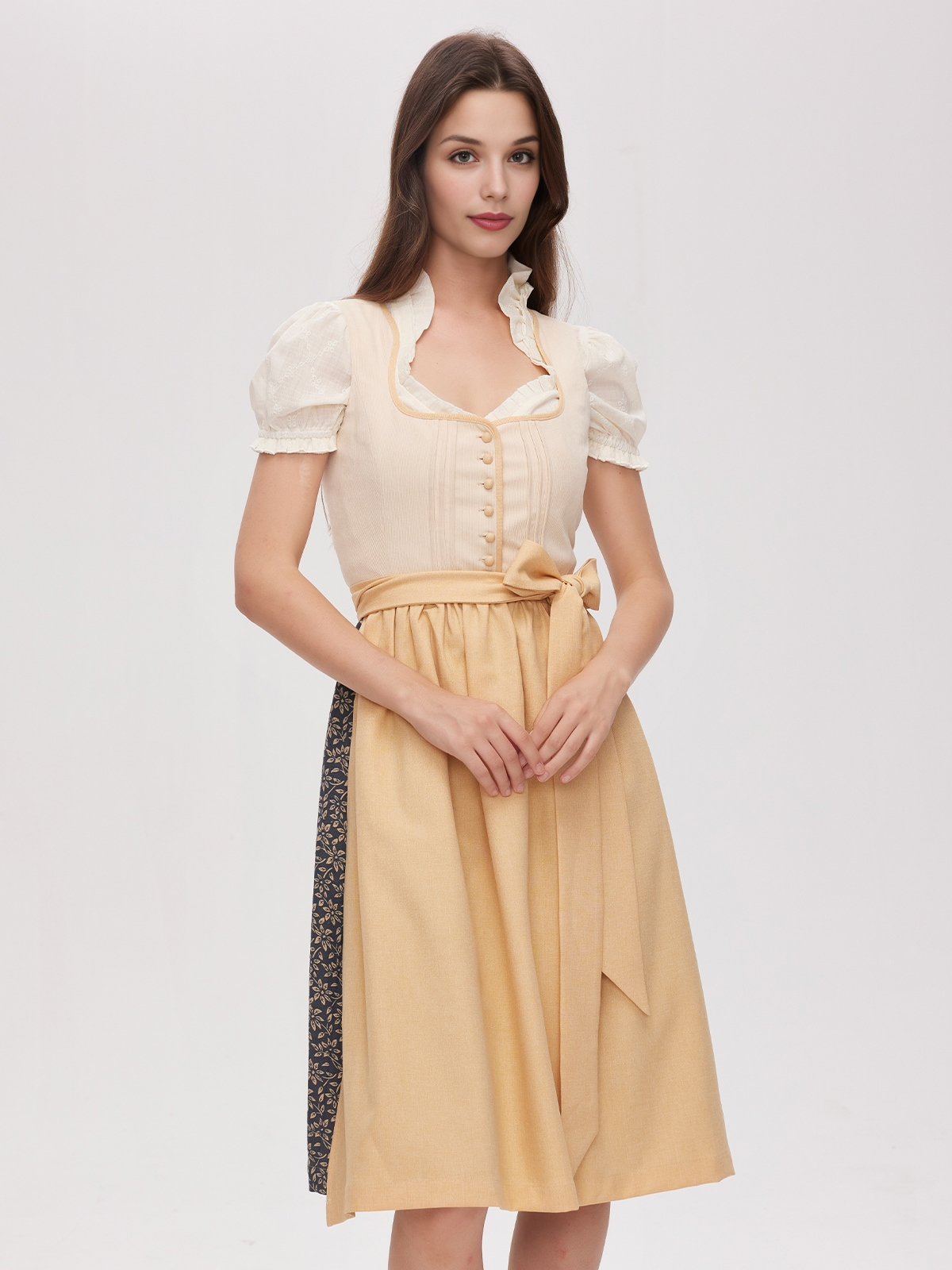 Modernes Dirndl in Gelb – perfekt für den Alltag