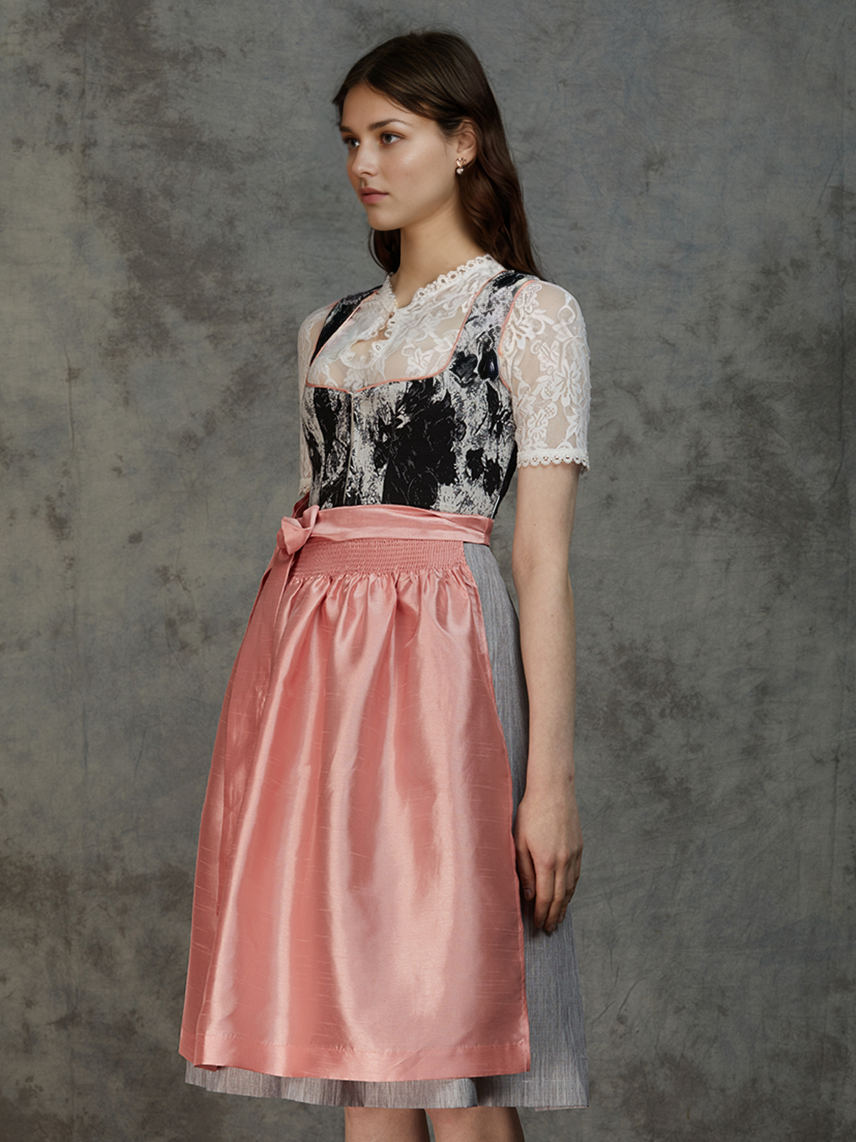 Dirndl Bluse Langarm in Schwarz