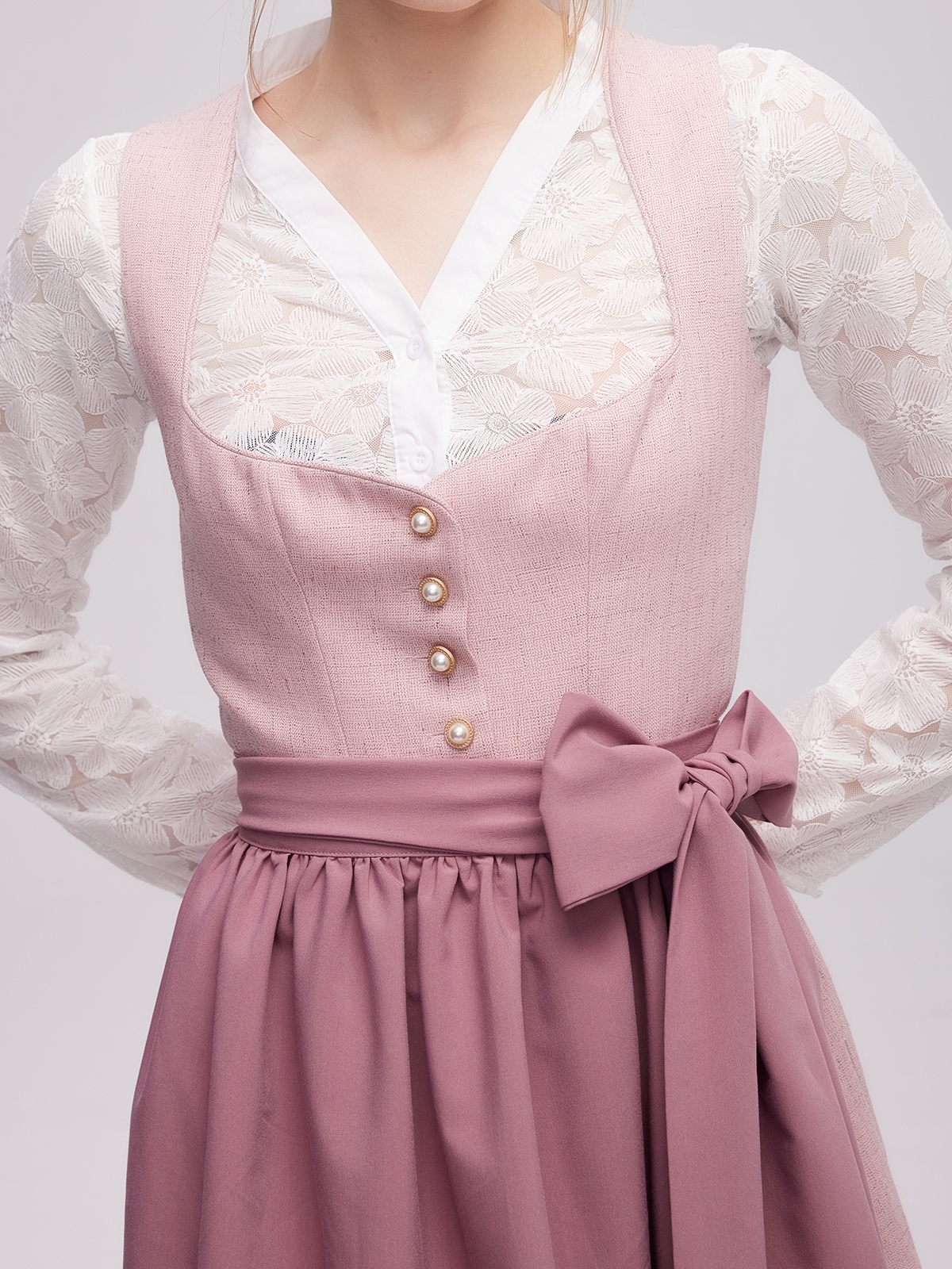 Dirndl aus Leder in Rosa