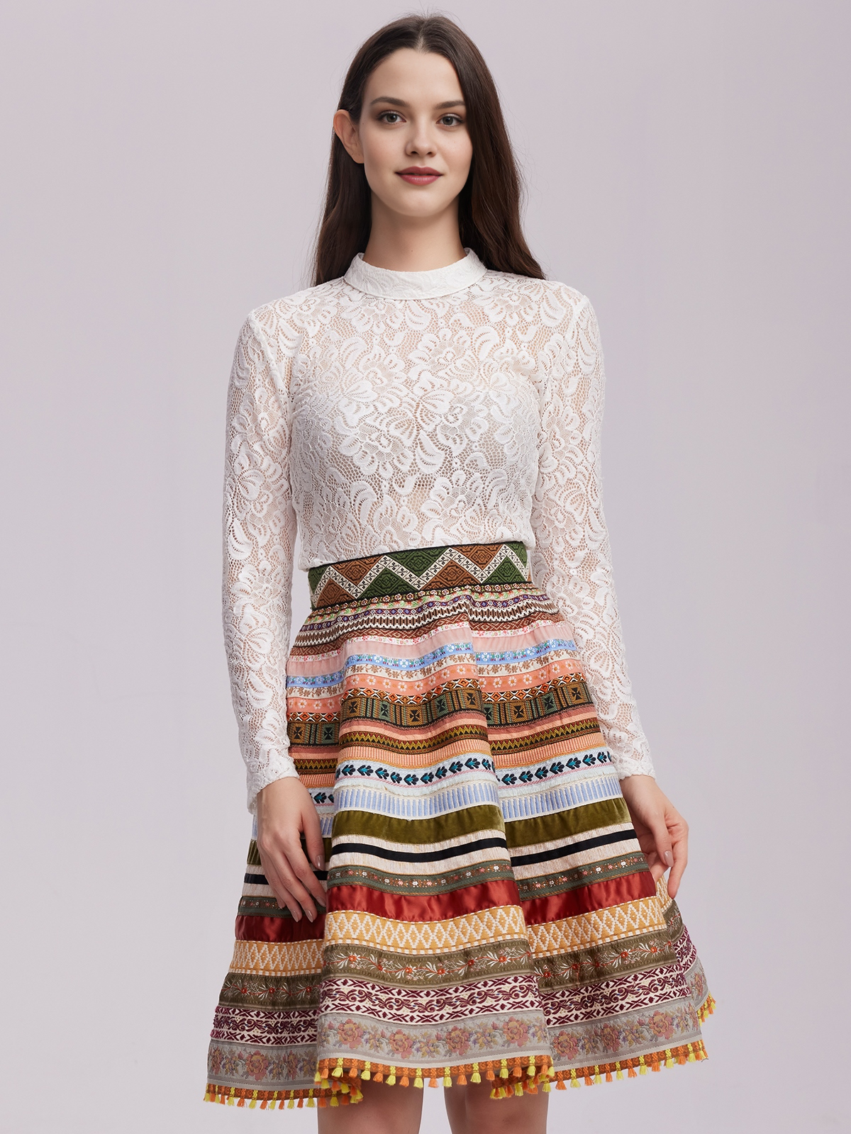 Weinrote Dirndlbluse mit Samt-Dirndl